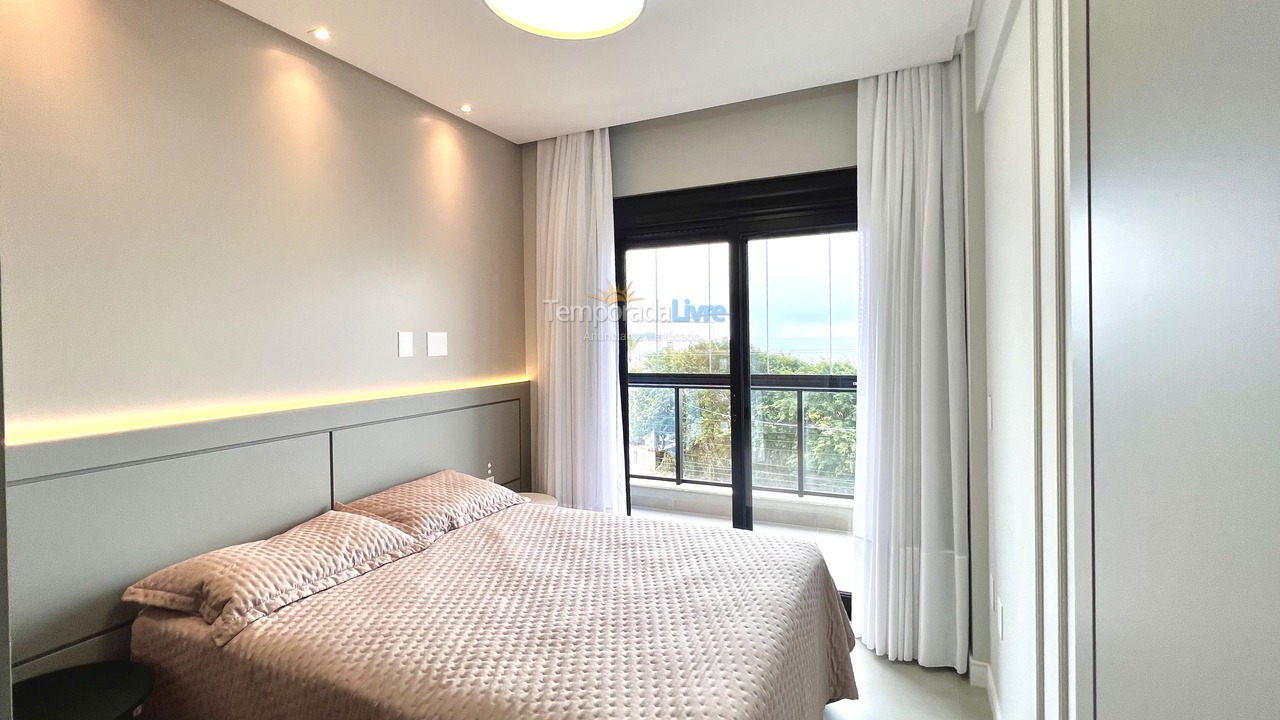 Apartamento para aluguel de temporada em Bombinhas (Canto Grande)