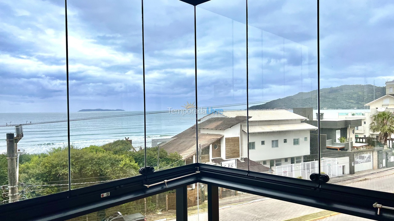 Apartamento para aluguel de temporada em Bombinhas (Canto Grande)