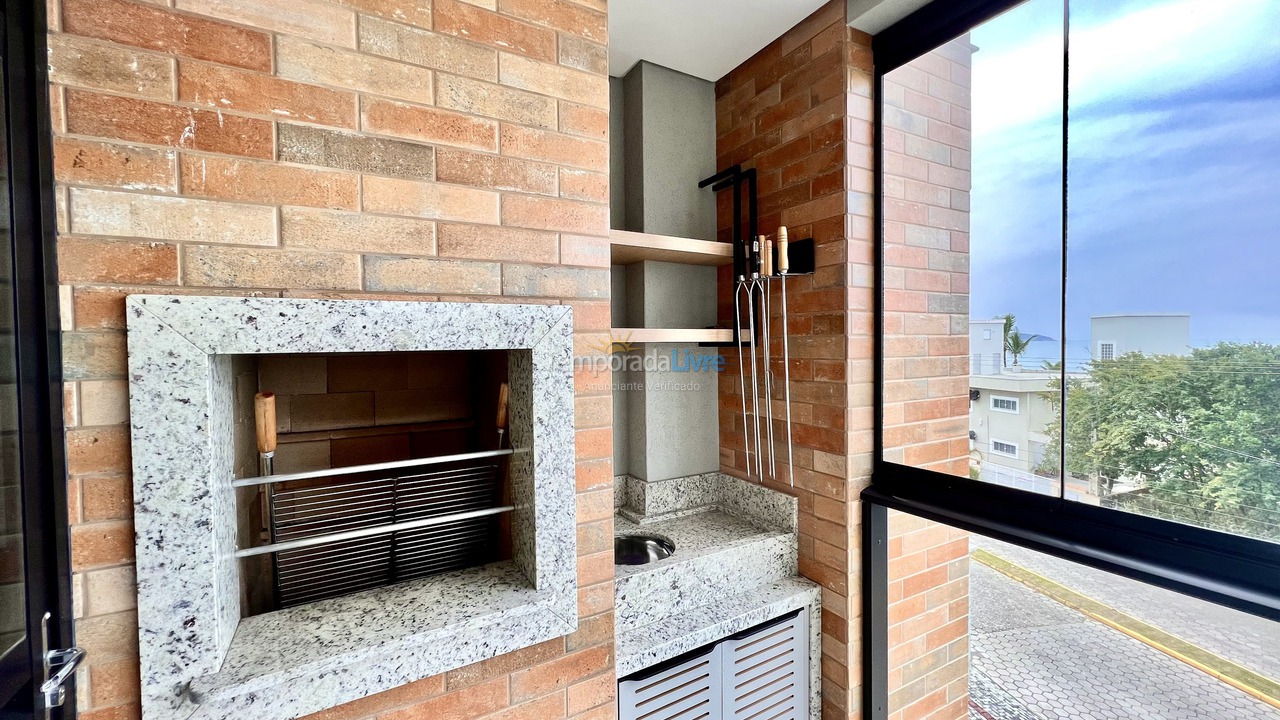 Apartamento para aluguel de temporada em Bombinhas (Canto Grande)