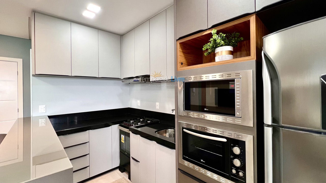 Apartamento para aluguel de temporada em Bombinhas (Canto Grande)