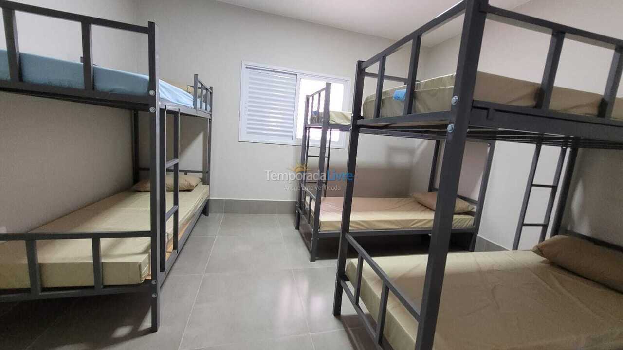 Apartamento para aluguel de temporada em Uberaba (Amoroso Costa)