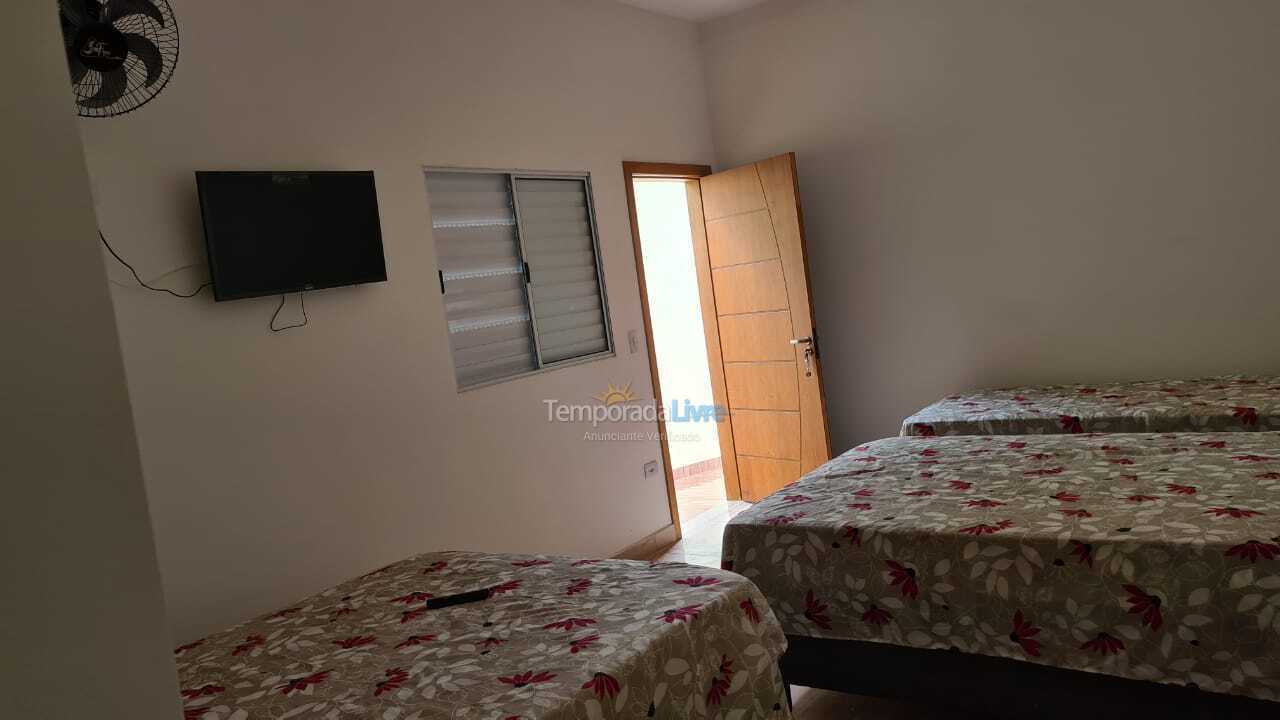 Casa para aluguel de temporada em Caraguatatuba (Martim de Sá)