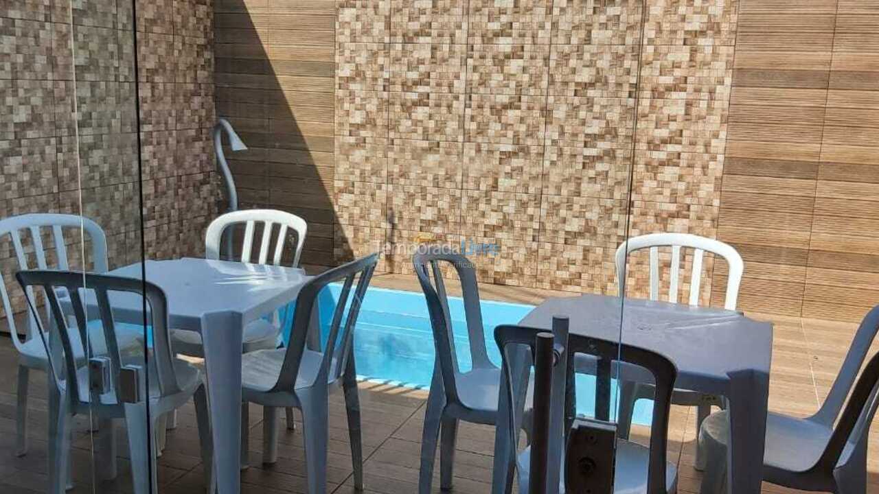 Casa para aluguel de temporada em Caraguatatuba (Martim de Sá)