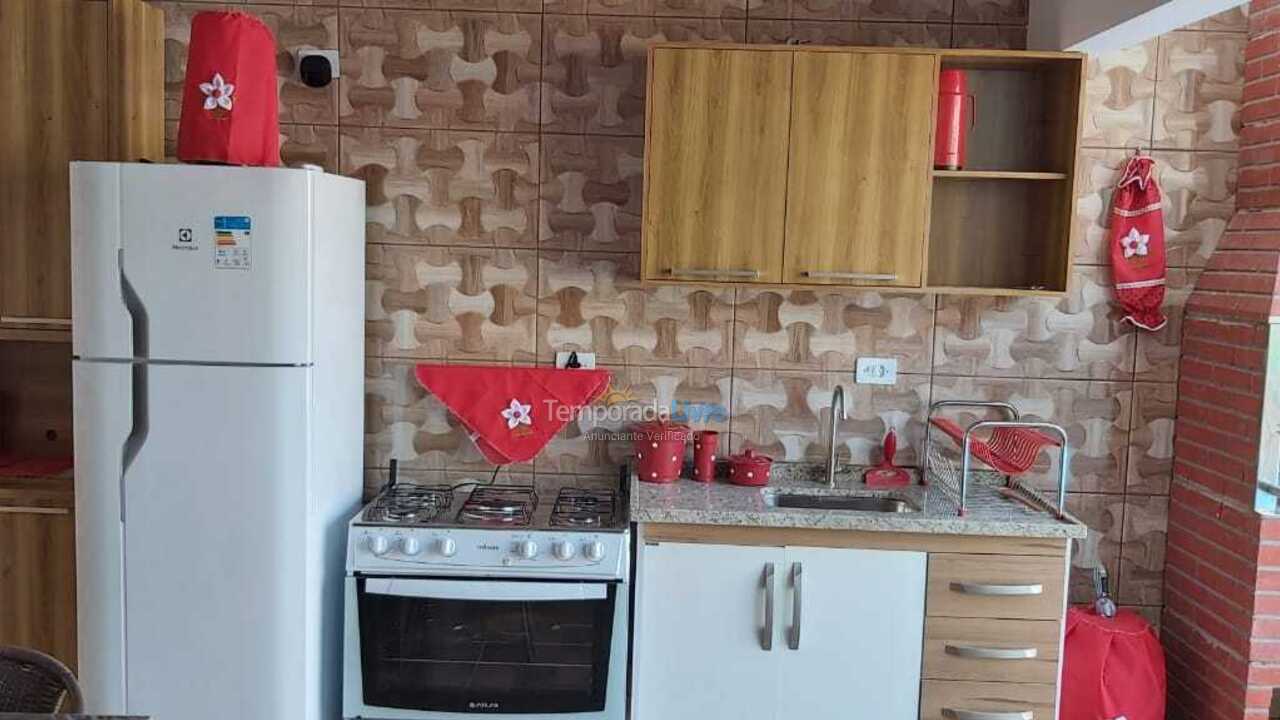 Casa para aluguel de temporada em Caraguatatuba (Martim de Sá)