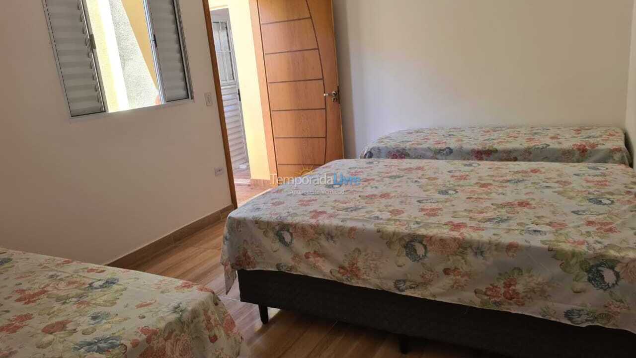 Casa para aluguel de temporada em Caraguatatuba (Martim de Sá)