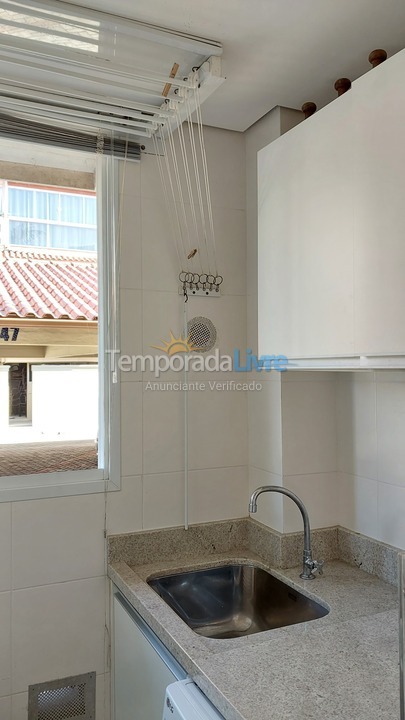 Casa para aluguel de temporada em Florianópolis (Jurere Tradicional)