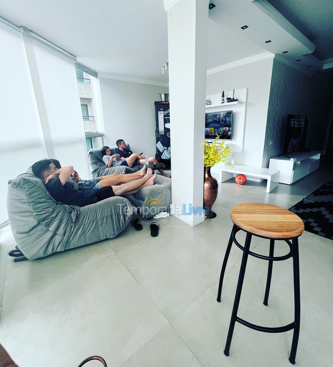 Apartment for vacation rental in Guarujá (Enseada)