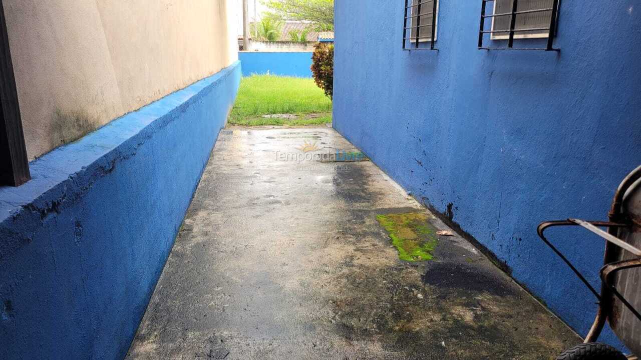 House for vacation rental in Ilha Comprida (Balneario Icarai)