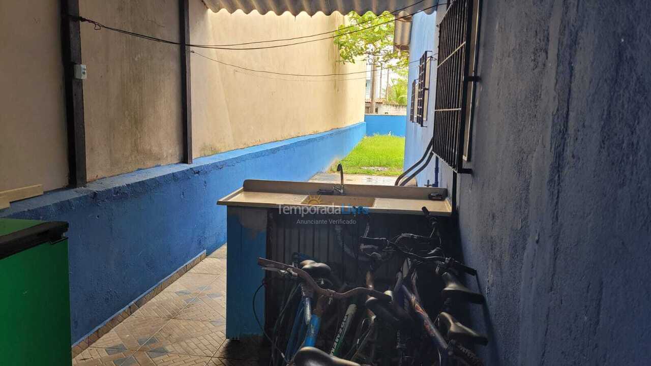 House for vacation rental in Ilha Comprida (Balneario Icarai)