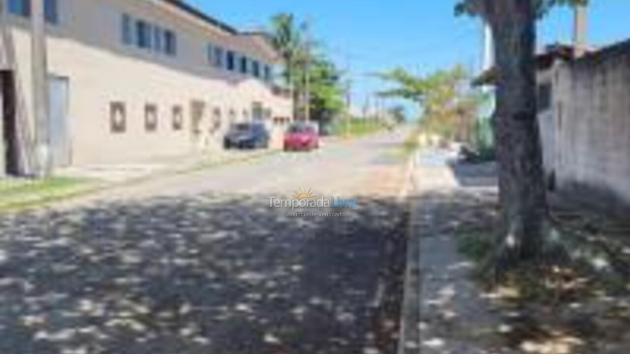 House for vacation rental in Ilha Comprida (Balneario Icarai)