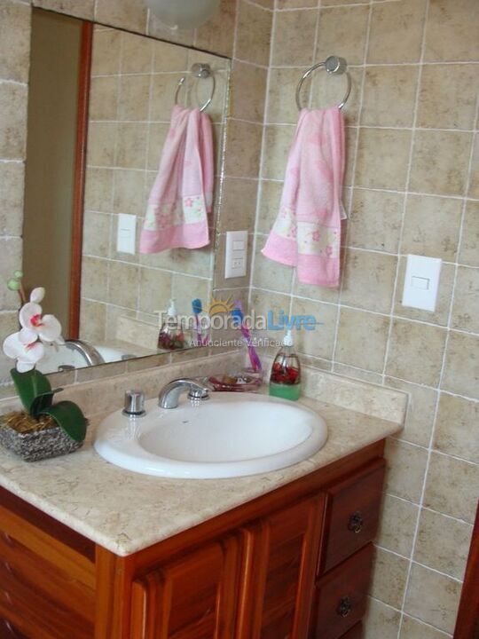 Apartamento para alquiler de vacaciones em Cabo Frio (Praia do Forte)