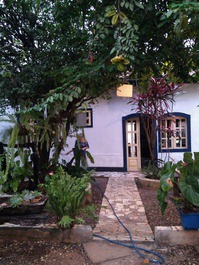 Casa Colonial con Amplio Patio Trasero. CENTRO HISTÓRICO