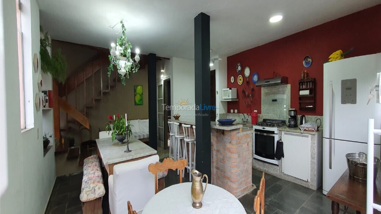 House for vacation rental in Caraguatatuba (Praia da Cocanha)