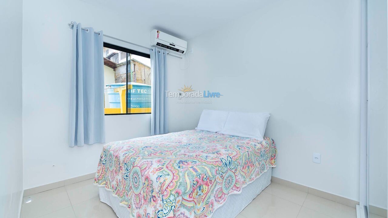 Casa para aluguel de temporada em Bombinhas (Praia de Bombas)