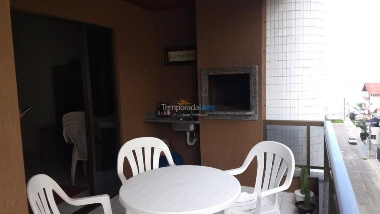 Apartment for vacation rental in Itapema (Meia Praia)