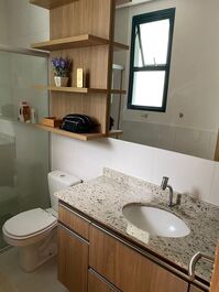 Apartamento frente mar no Reserva DNA, 2 suítes, 6 pessoas, wi-fi