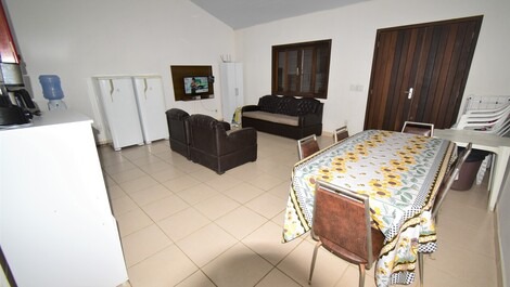 CASA CANELA * 3 DORMITORIOS * PISCINA * 450 mts de Praia de Mariscal