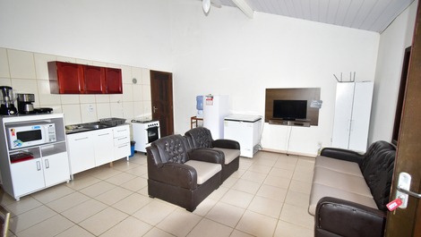 CASA CANELA * 3 DORMITORIOS * PISCINA * 450 mts de Praia de Mariscal