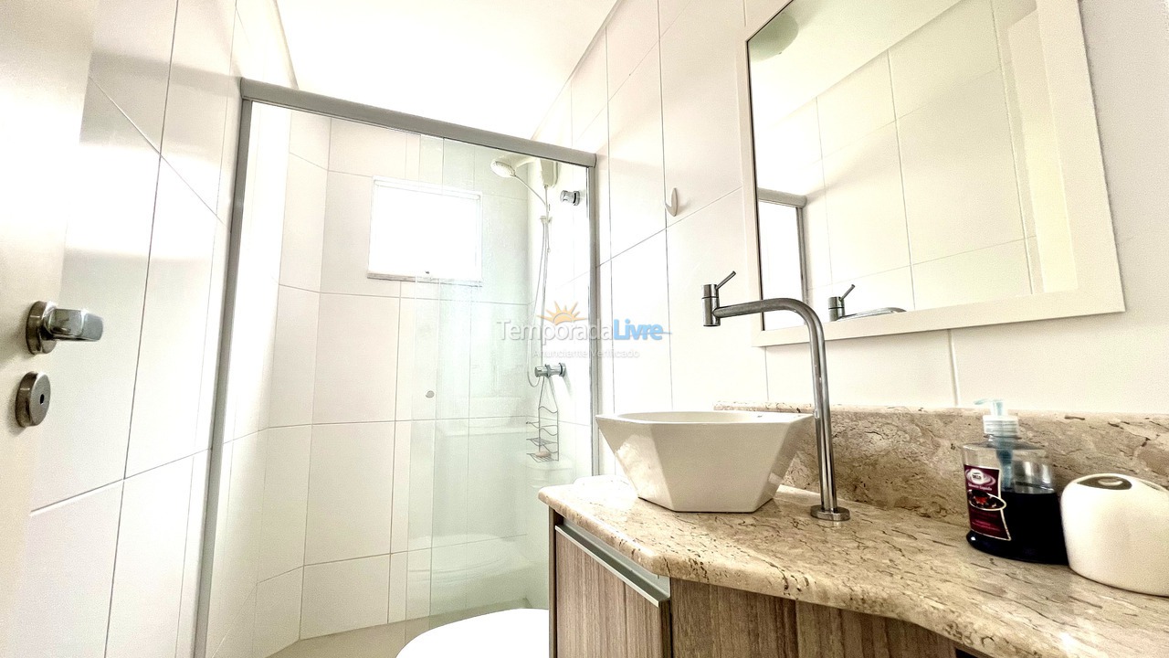 Apartamento para aluguel de temporada em Bombinhas (Canto Grande)