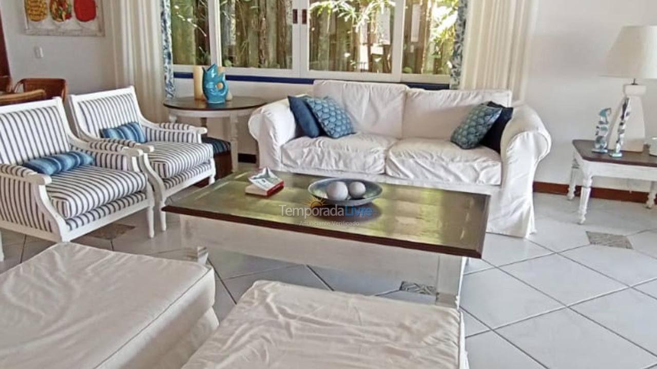 Casa para aluguel de temporada em São Sebastião (Camburi)