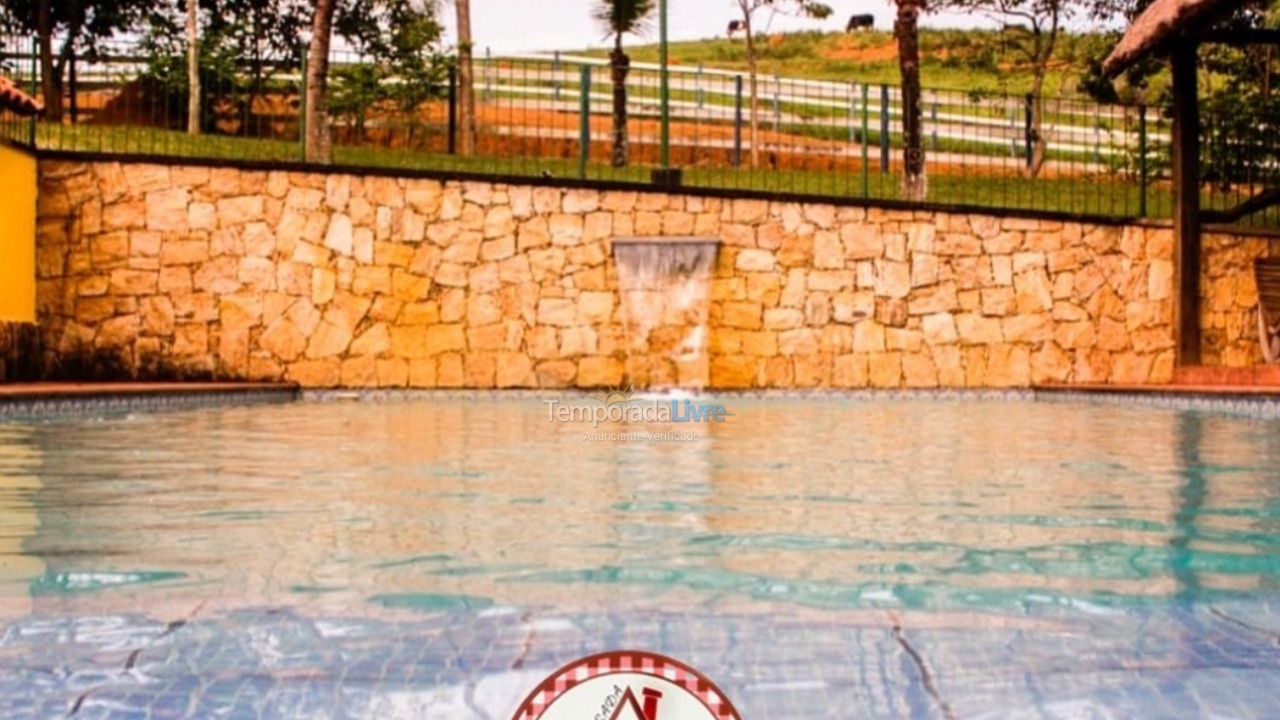 Casa para aluguel de temporada em Rio Novo (Furtado de Campos)