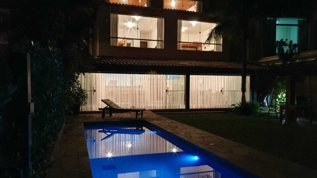 Casa para aluguel de temporada em São Sebastião (Maresias)