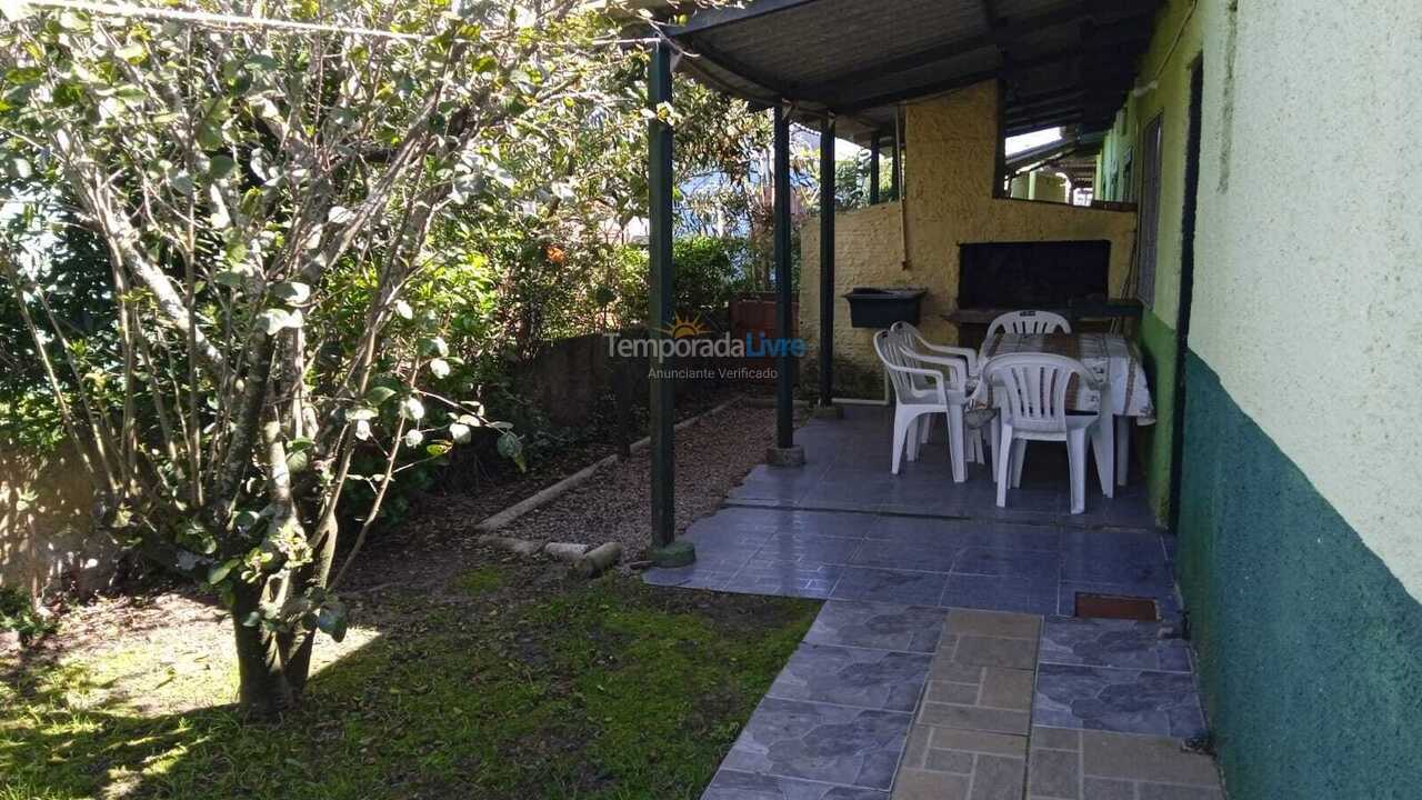 Casa para aluguel de temporada em Chuí (Barra do Chui)
