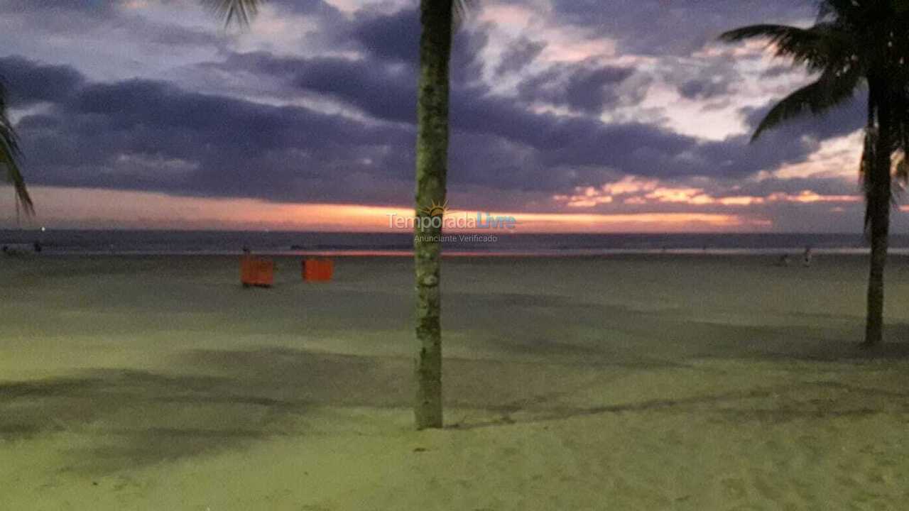 Apartamento para alquiler de vacaciones em Praia Grande (Canto do Forte)