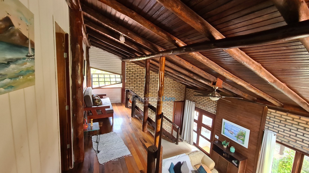 Casa para aluguel de temporada em Imbituba (Praia do Rosa)