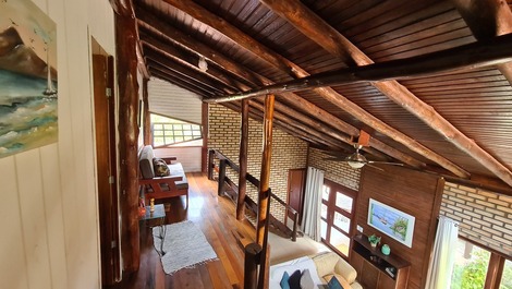 Casa d praia c piscina, jacuzzi, ampla e aconchegante na praia do rosa