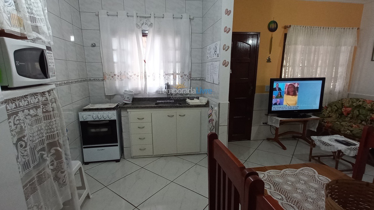 House for vacation rental in Caraguatatuba (Praia das Palmeiras)
