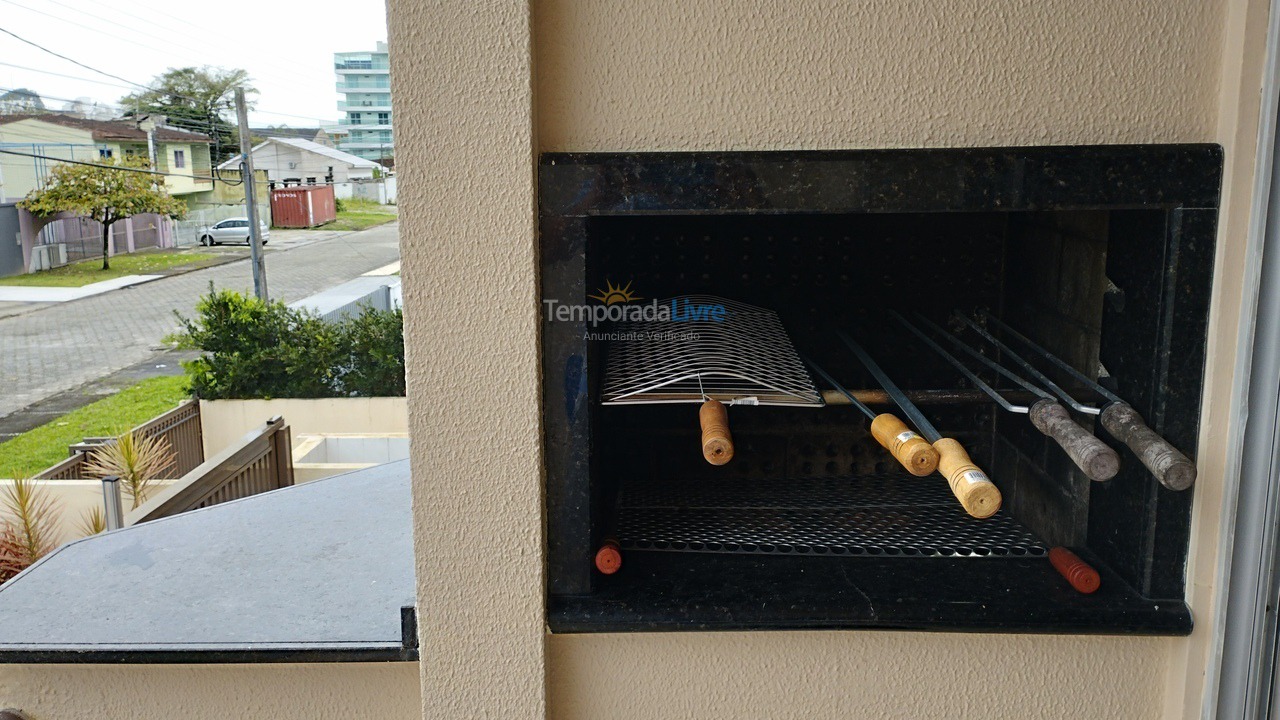 Casa para aluguel de temporada em Matinhos (Caiobá)