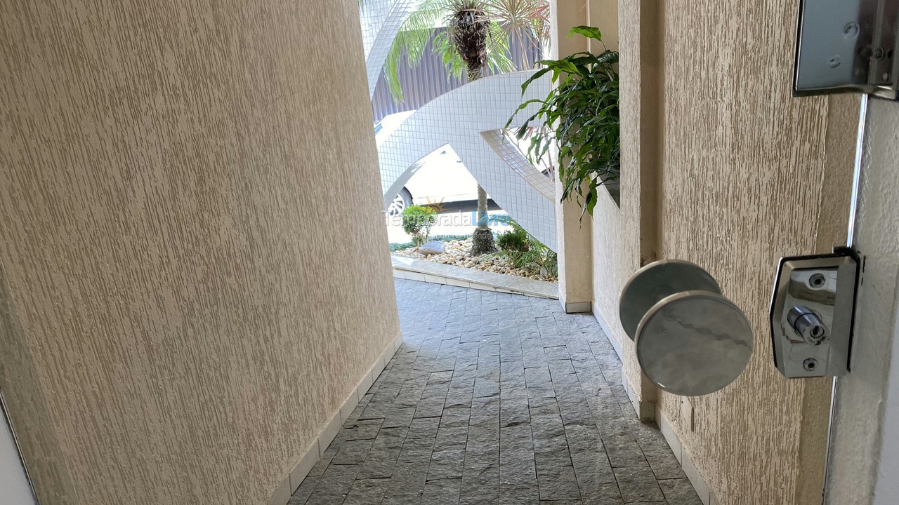 Apartamento para aluguel de temporada em Itapema (Meia Praia)