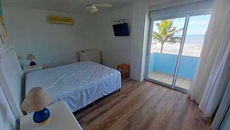 HOUSE BEIRA MARTO HIGH STANDARD PRAIA DE CANTO GRANDE BOMBINHAS SC