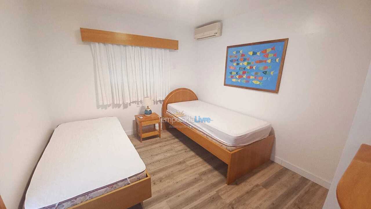 House for vacation rental in Bombinhas (Canto Grande)