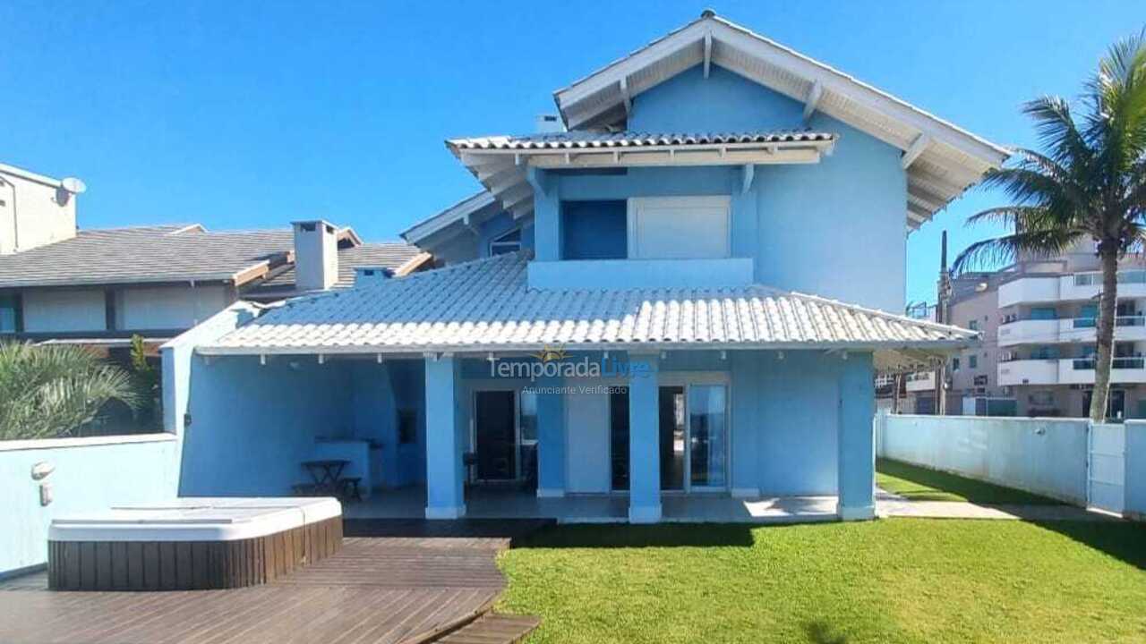House for vacation rental in Bombinhas (Canto Grande)