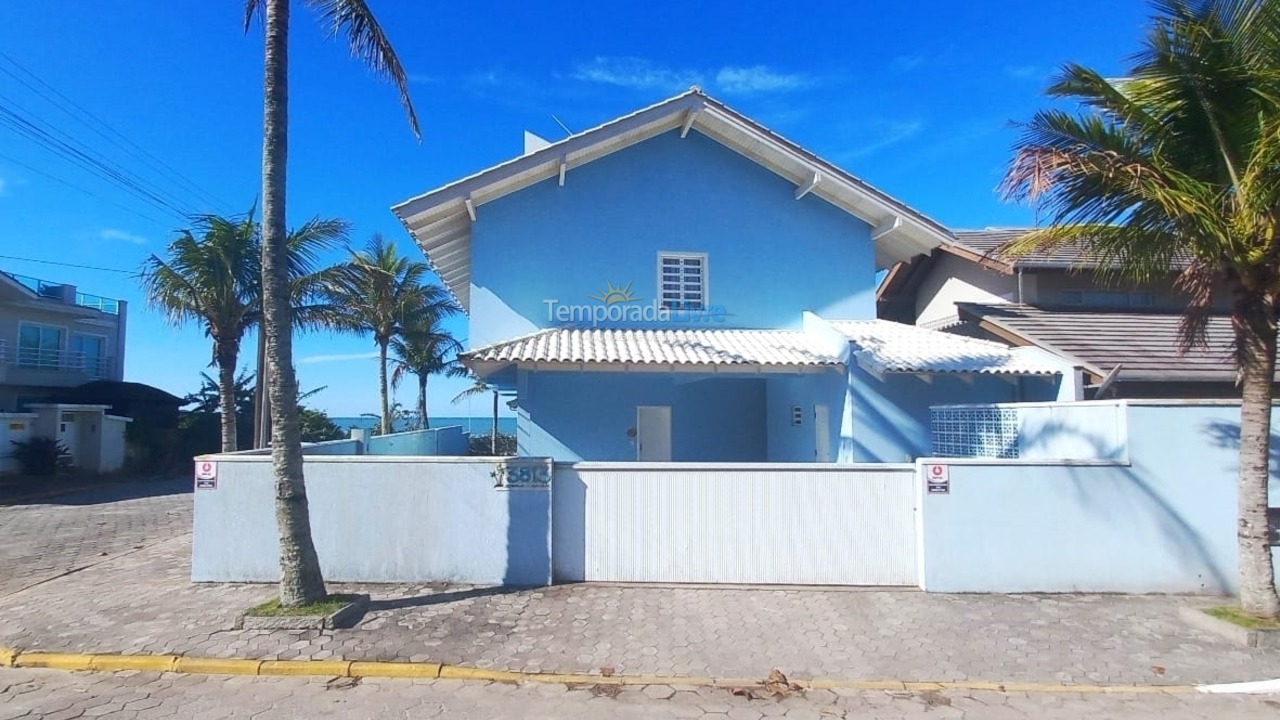 House for vacation rental in Bombinhas (Canto Grande)