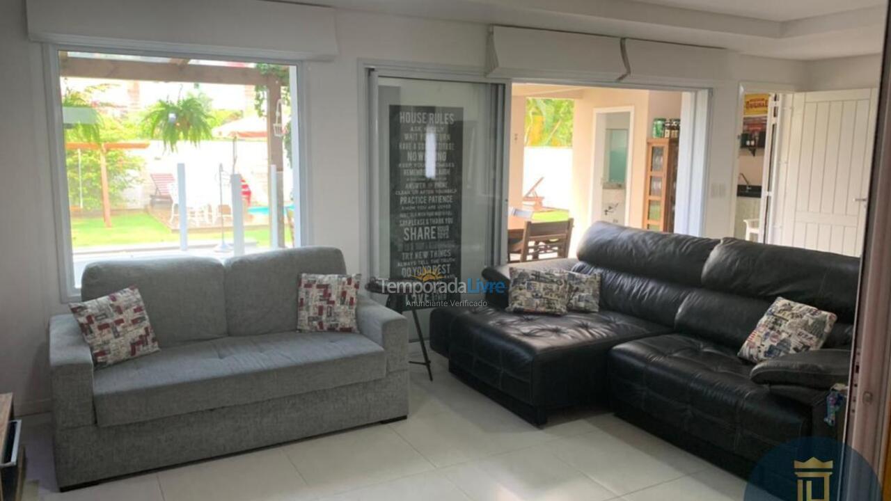 Casa para aluguel de temporada em Florianopolis (Jurerê Internacional)
