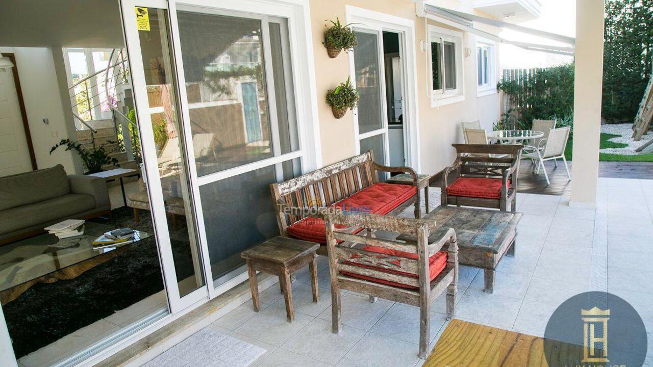 Casa para aluguel de temporada em Florianopolis (Jurerê Internacional)