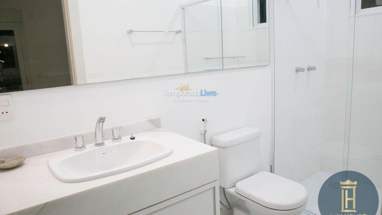 Casa para aluguel de temporada em Florianopolis (Jurerê Internacional)