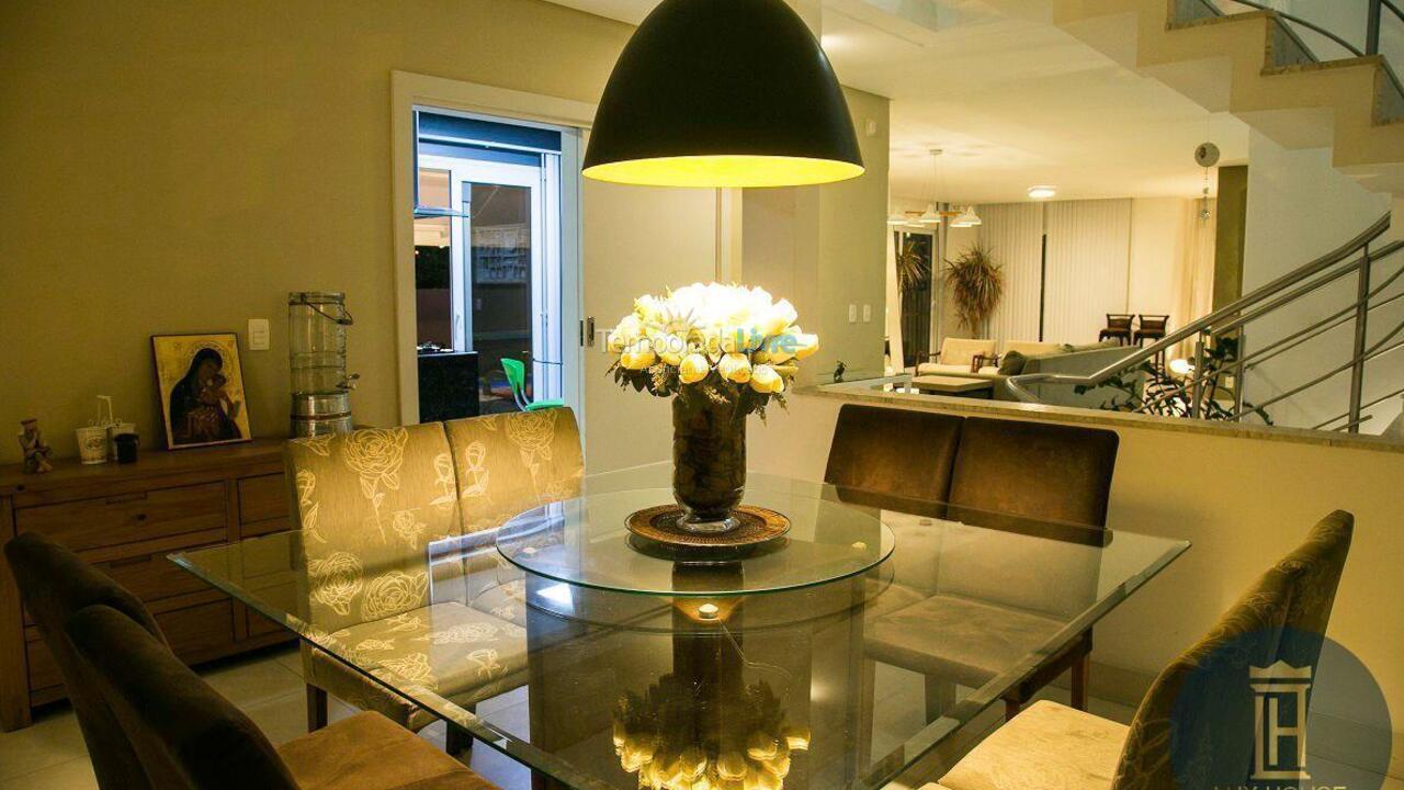 Casa para aluguel de temporada em Florianopolis (Jurerê Internacional)