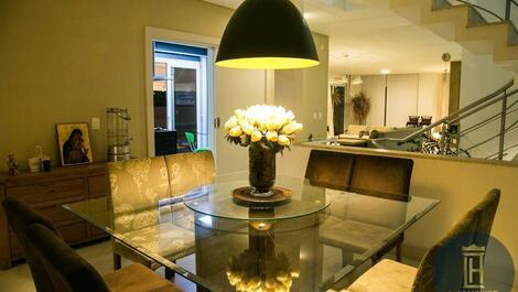 Mansão na melhor região de Jurerê Internacional - Amoraeville