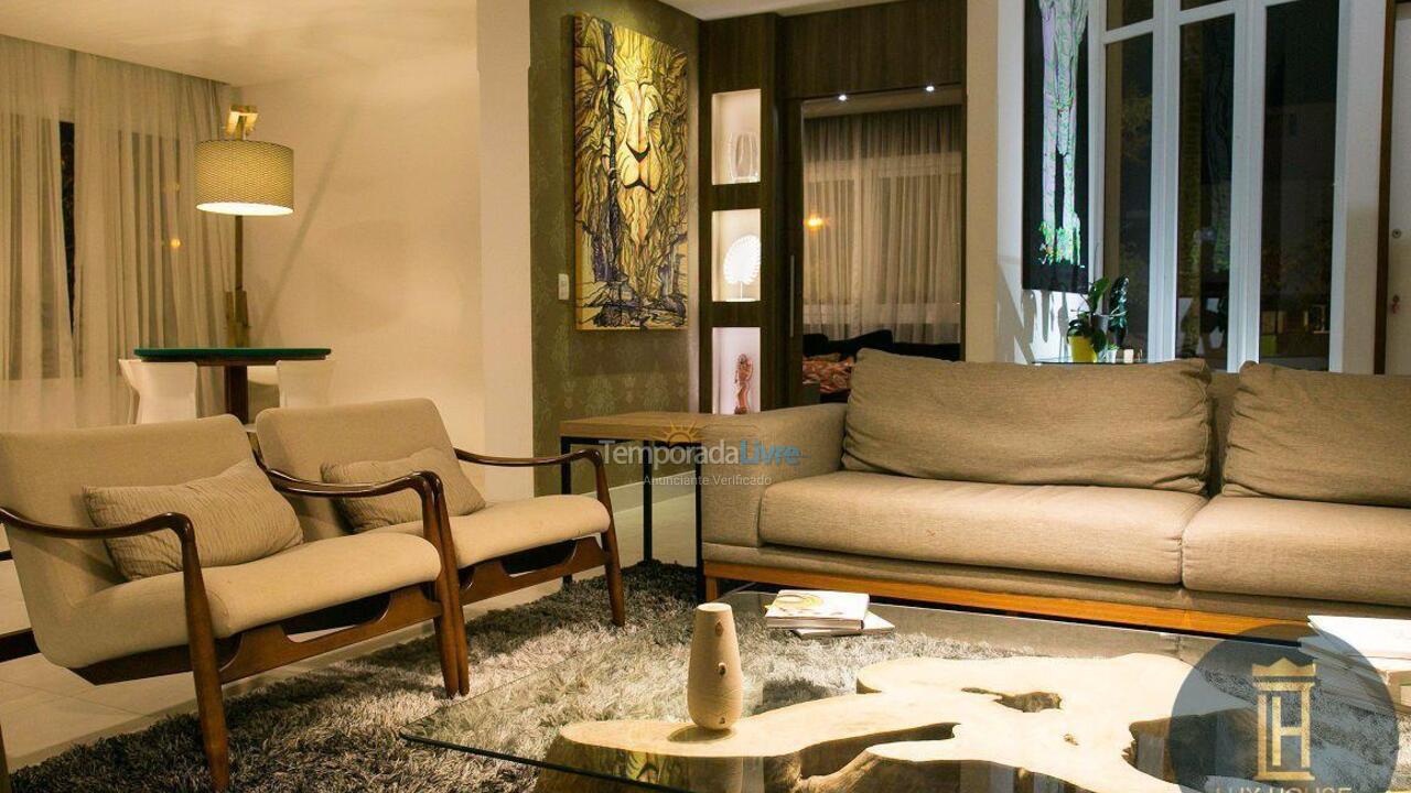 Casa para aluguel de temporada em Florianopolis (Jurerê Internacional)