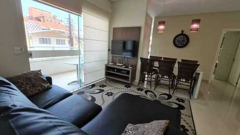 New, cozy apartment, best location Bombinhas beach 90m from the sea