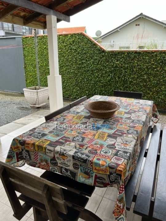 Casa para alquiler de vacaciones em São Francisco do Sul (Itaguaçu)