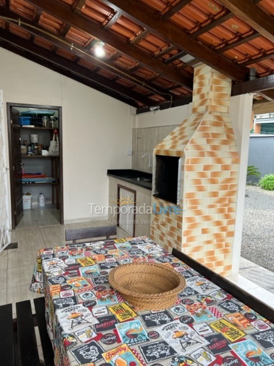 Casa para alquiler de vacaciones em São Francisco do Sul (Itaguaçu)