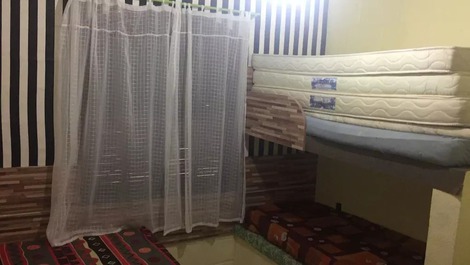 Linda Chácara com Fundos para a Represa de Atibaia