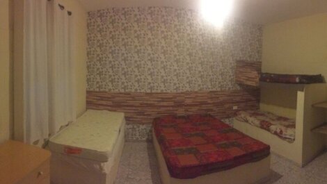 Linda Chácara com Fundos para a Represa de Atibaia