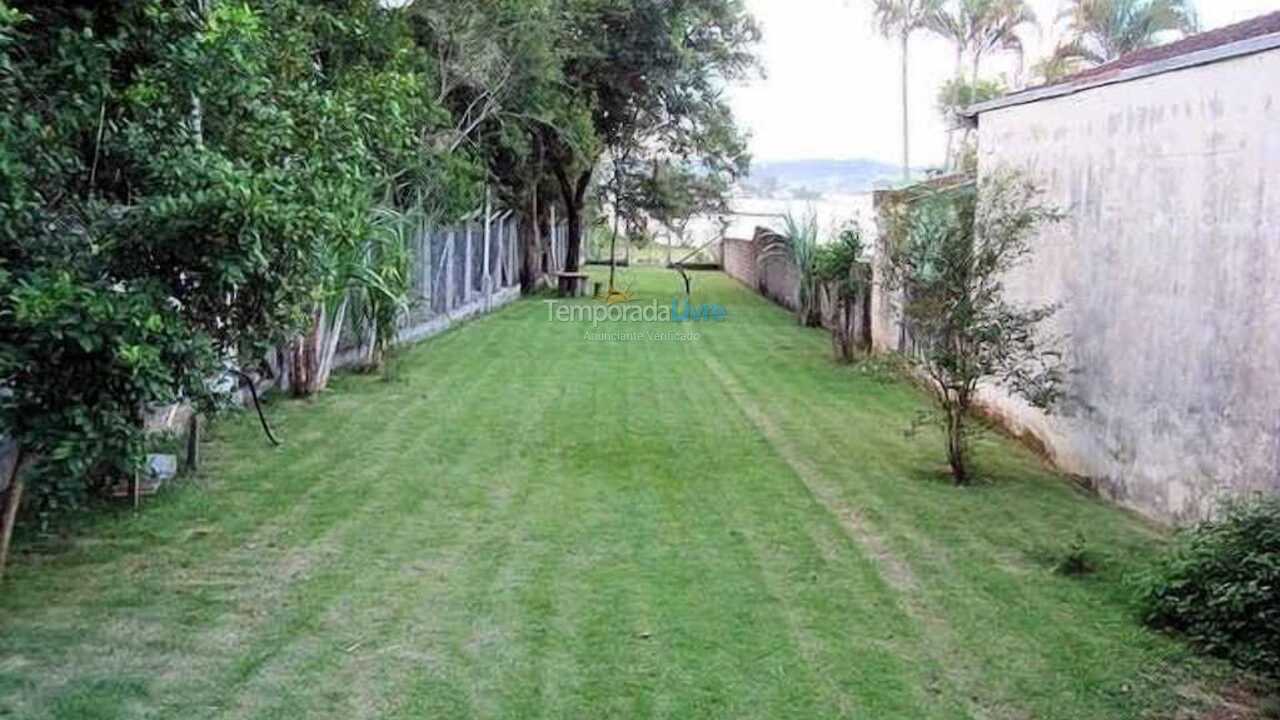 Chácara / sítio para aluguel de temporada em Atibaia (Bairro da Usina)
