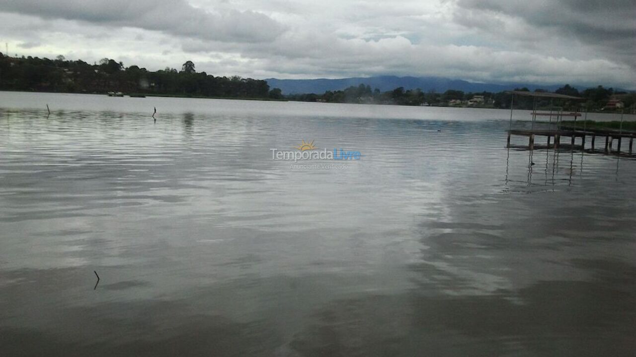 Chácara / sítio para aluguel de temporada em Atibaia (Bairro da Usina)